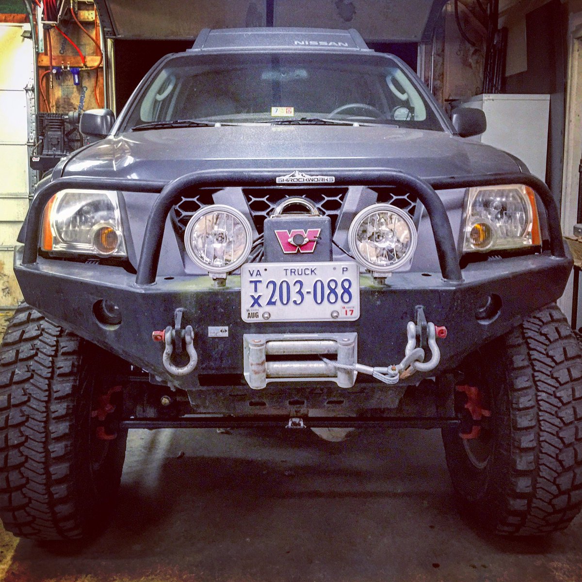 UWnt2's tweet photo. @dirtyoffroad @adamsdriveshaft @BDSSuspension @rockstarenergy @BarbieJeepGrl89 @KrawlinForCOPS @DTO_Trucks_Jeep just finished :) https://t.co/G96GE5JaUz