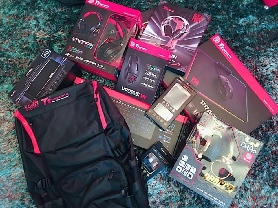 ThermaltakeInc's tweet photo. #MCLengSean received her new #TteSPORTS #GamingGear essentials. Which is your favorite? https://t.co/cm63cu1WSc