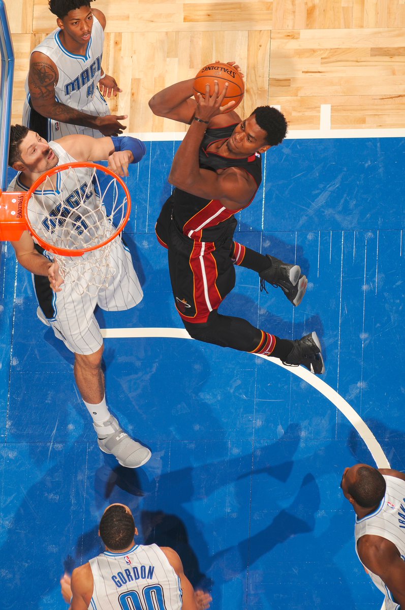 MiamiHeatBrasil's tweet image. O grande destaque do jogo foi HASSAN WHITESIDE:
18 Pontos
14 Rebotes
4 Blocks
9-16 FG
1 Assistência (!!!)
#AgentBlock