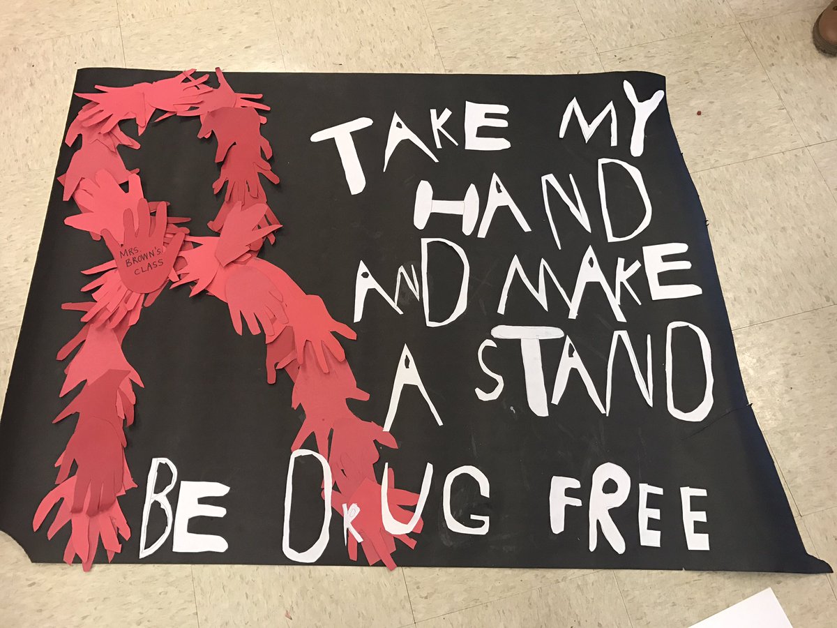 BrownSwan81's tweet photo. The poster our class made for Red Ribbon week.  Think we'll win the contest? https://t.co/waBRp3KQty