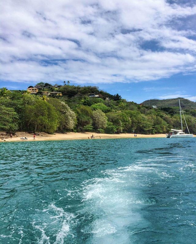 pubholidays's tweet photo. It's a #publicholiday in #StVincent and The #Grenadines today for Independence Day. 
Instagram/iamsimplytia https://t.co/G3hd3z0NYK
