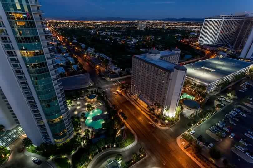 TurnberryLV's tweet photo. The view from our piece of the strip! #TurnberryLiving https://t.co/rwvpxKPRJk