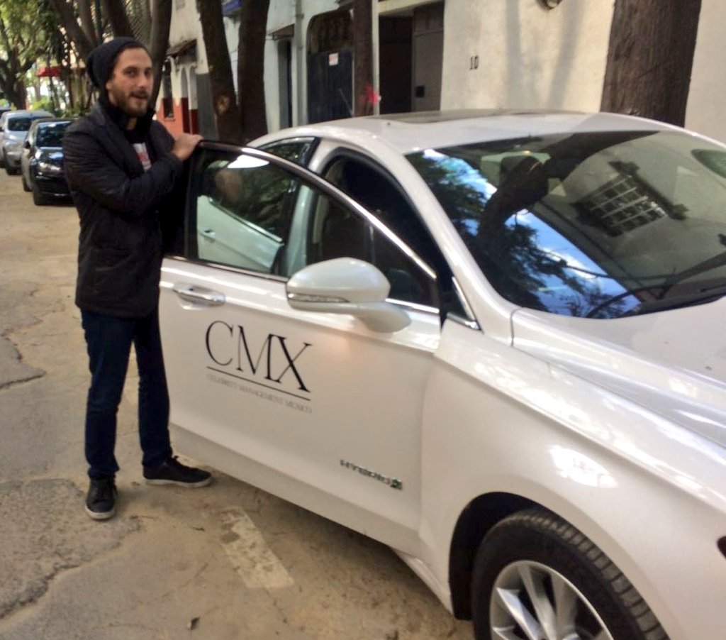colourstalent's tweet photo. .@SzuritaOficial disfrutó de un gran viaje, rumbo al #FICM2016, gracias al auto #CMX #FusionHybrid de @FordMX https://t.co/yqZssf7j8j