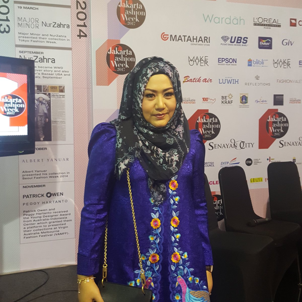 Baru saja selesai Press Conference bersama Anggia. Nantikan shownya bersama Kurizen Karzai daan Yurita pk 14.00 di Fashion Tent!