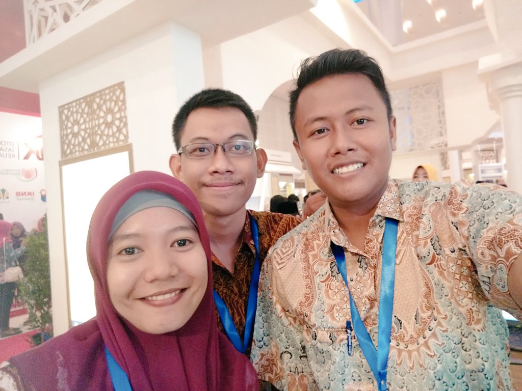 ade_surya31's tweet photo. #ISEFSBY2016
@bank_indonesia https://t.co/7crW3WHbZj