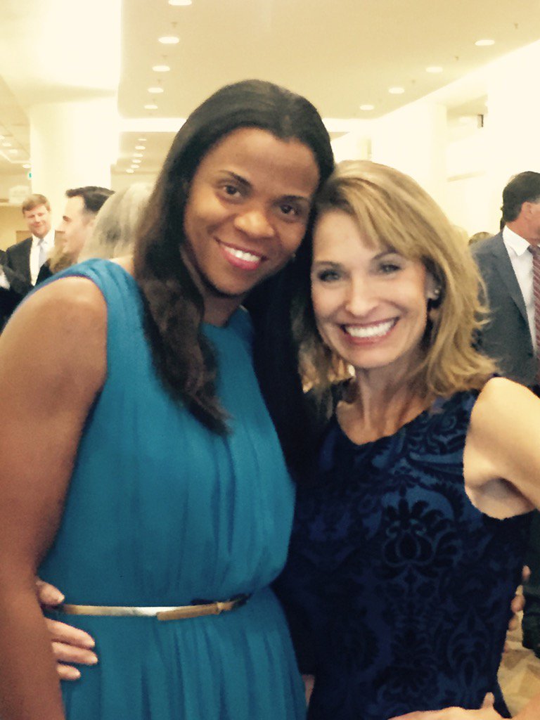 ddwestphal's tweet photo. #Irem2016 REME award finalist - RVP for Fl and GA... such a winner!  VELDA SIMPSON @drpsuccess @SimpsonVelda #iremga https://t.co/tZNfIQuqdP