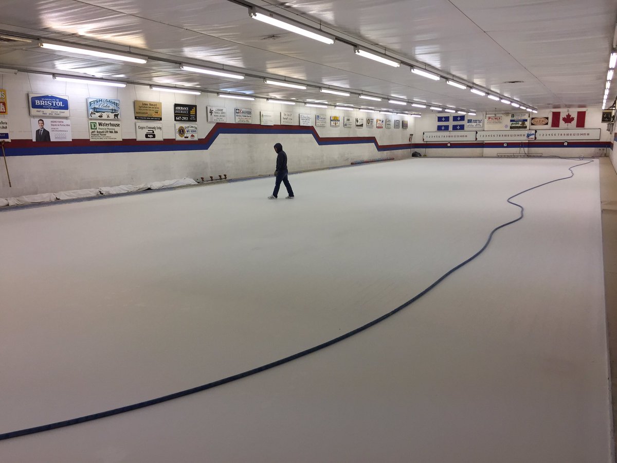 wall2wallice's tweet photo. The 10th and Final Paint Job of #install2016 complete here in Shawville, QC #bringicetolife @jeticecurling https://t.co/CMxHAVsmHa