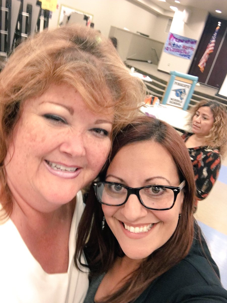 Erika_Tejeda_'s tweet photo. Thank you  @78Trujillo for inviting me to speak this evening @RCAEOP. It is always an honor to be surrounded by amazing people. https://t.co/aXTvXytOdB