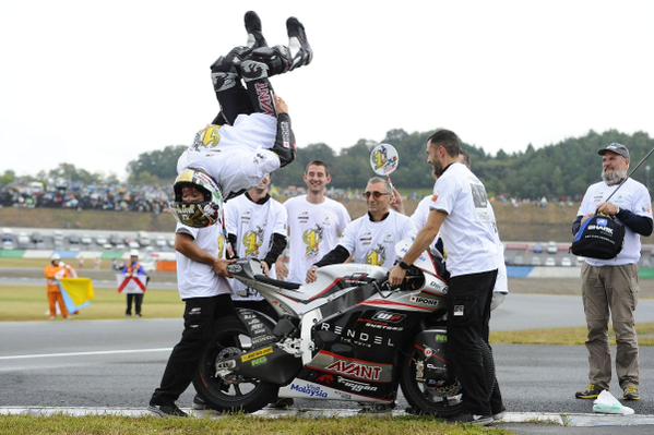 pechemelbam's tweet photo. I believe Johann Zarco will become the first ever 2times World Moto2 champion this weekend ✊🏆 ! #Moto2 #GoZarco #MalaysianGP Allez Johann 🇫🇷 https://t.co/P7D7dwsuk8