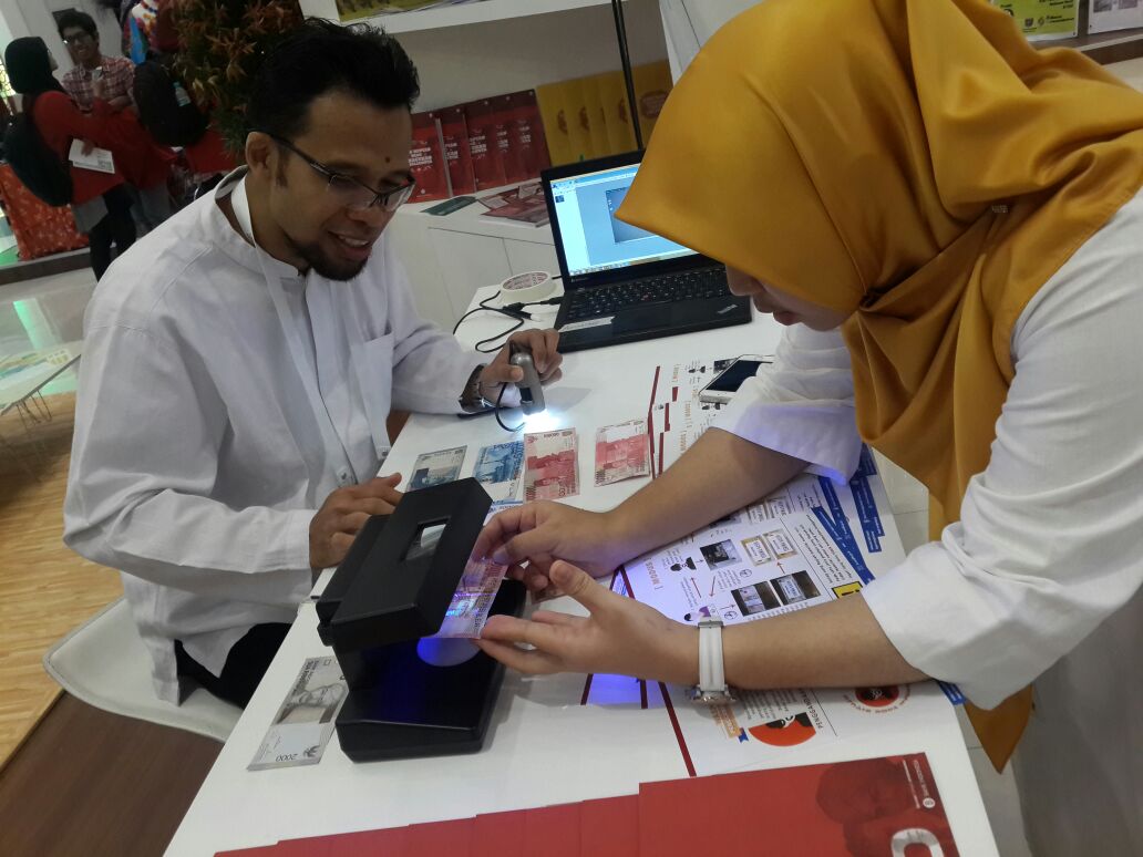 bank_indonesia's tweet photo. Yuk, datang & ramaikan Shari'a Fair #ISEFSBY2016, 27-30 Oktober 2016 di Grand City Surabaya. Banyak pameran dan acara menarik, gratis! https://t.co/ePXnpJgHIC