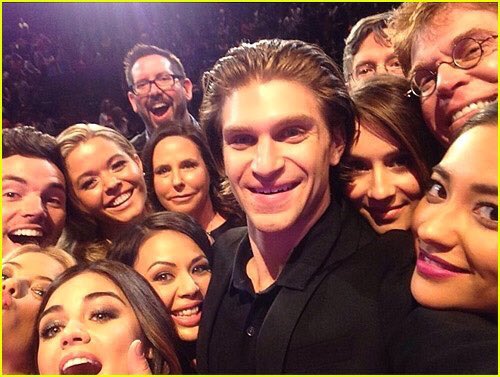 luceb123_'s tweet image. This will never get easier, goodbye. #goodbyePLL #PLLFinale