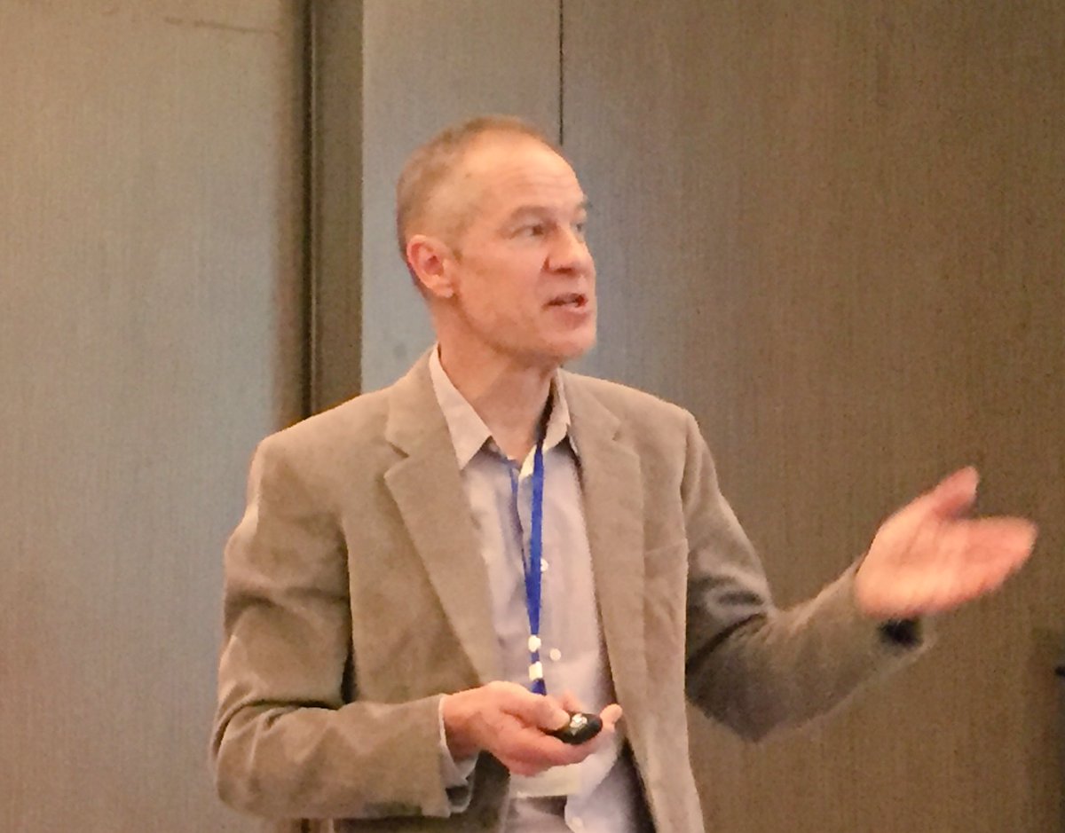 milkasklvc's tweet photo. .@MikaelFogelholm: we, the scientists, must communicate better with the public - directly, personally, via social media #CONU2016 @EUFIC https://t.co/fDmU03fVRJ