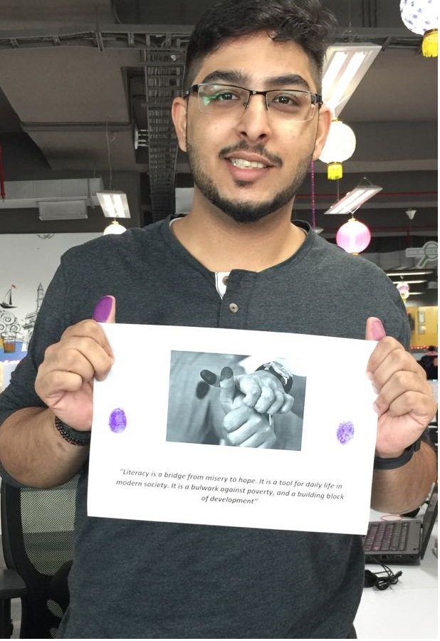 zubinofficial's tweet photo. Only if 1 literate person helped 1 illiterate person, the ball of hope would start rolling! #printbooksnotthumbs #thumbsupforliteracyπβοΈπ https://t.co/EQYrCSszRG