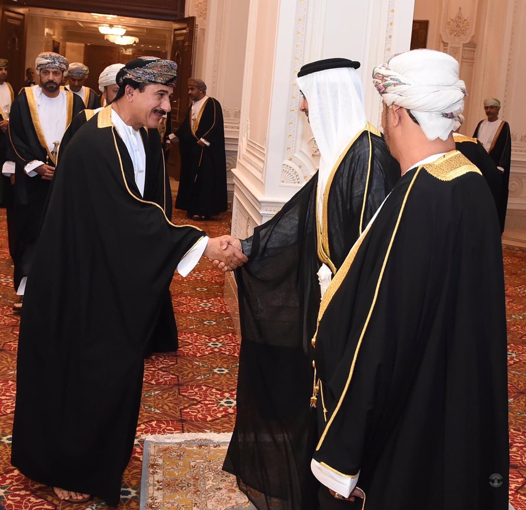 معالي السيد وزير ديوان البلاط السلطاني يقيم حفل عشاء رسمي على شرف سمو الشيخ منصور بن زايد آل نهيان والوفد المرافق له الذي يزور السلطنة حاليا
