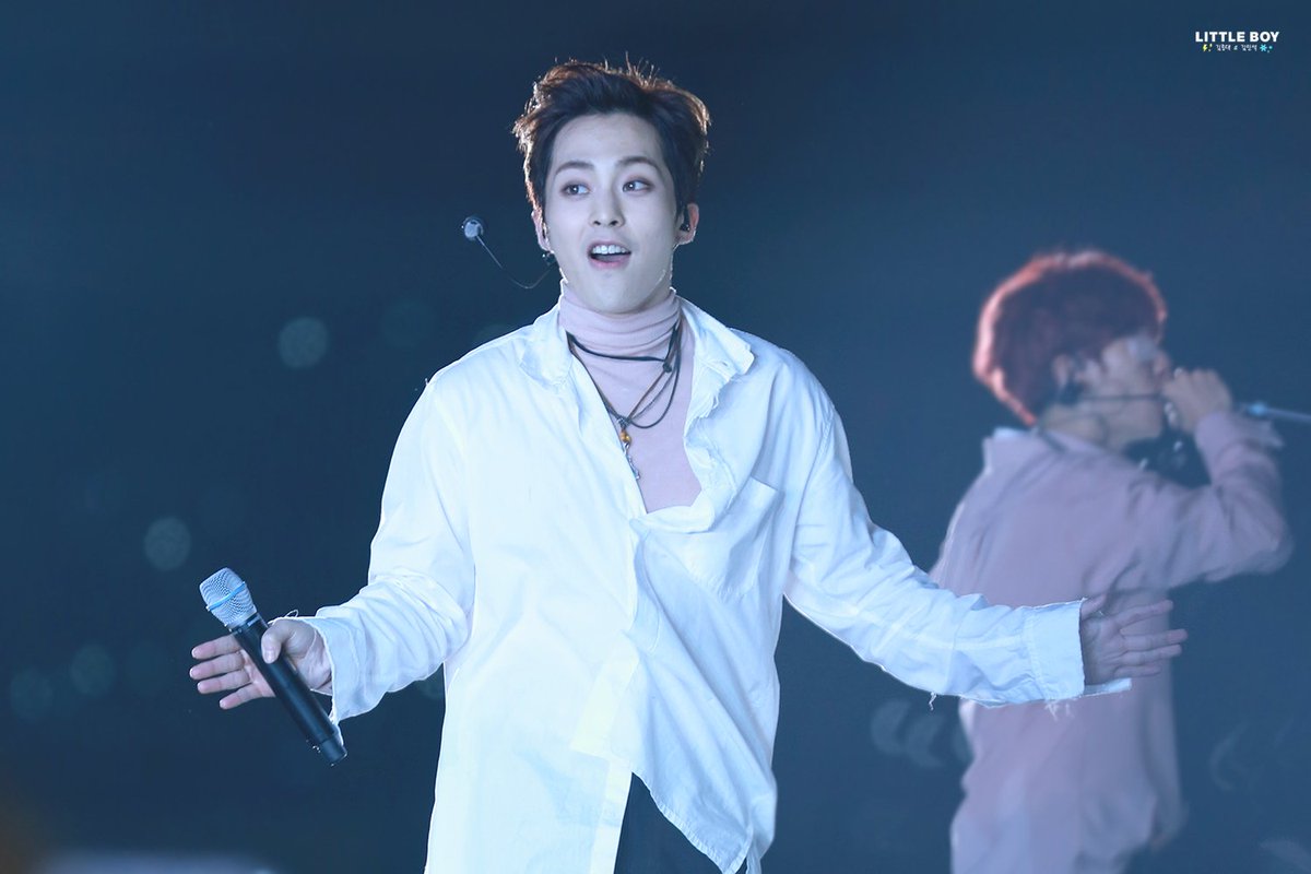 littleboyJDXM's tweet photo. 161022 롯데 패밀리 콘서트 #XIUMIN #시우믄 #민석
https://t.co/LwGQg2wyaK
https://t.co/9Nh0ALGWJO https://t.co/778M72MCjR