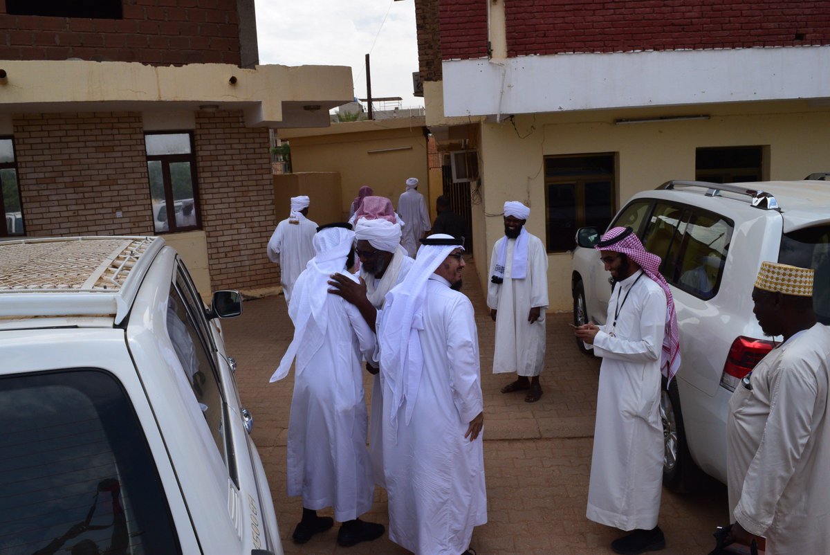 qodwah's tweet photo. بعد توجه وفد قدوة إلى إجتماع مع جماعة أنصار السنة، وتم عرض فيديو تعريفي عن تاريخ الجماعة ومشاريعها التعليمية والطبية والإعلامية. https://t.co/5Mq3FItjze