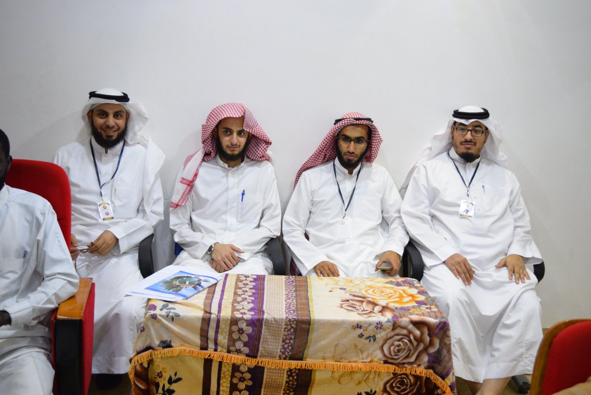 qodwah's tweet photo. وفي ختام اليوم زار وفد قدوة مركز السلام للتنمية واطلعوا على جهود المركز في المجال التعليمي وعرضت قدوة برامجها التدريبية مع بحث سبل التعاون. https://t.co/AaFmCfEUx4