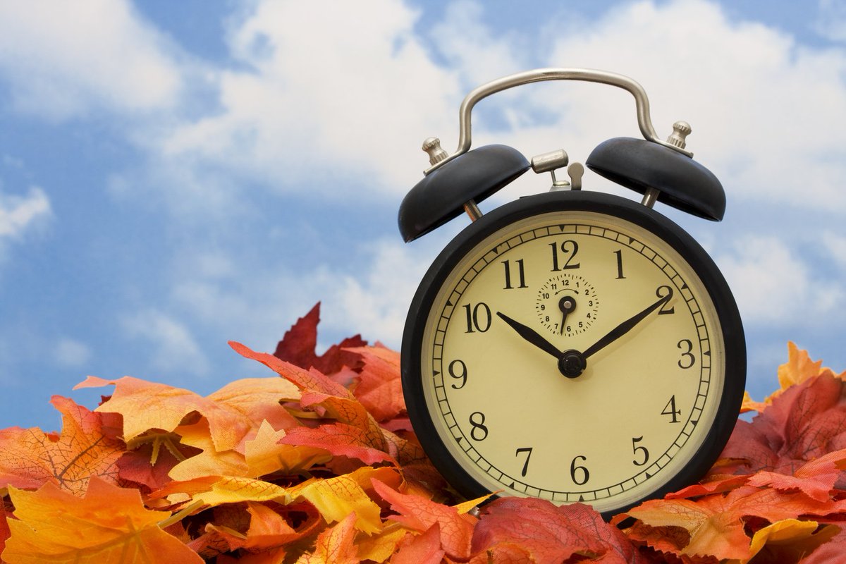 CheshireEast's tweet image. Don&apos;t forget the clocks go back this Sunday! While you change them, why not test your smoke and carbon monoxide alarms too! #TickTockTest