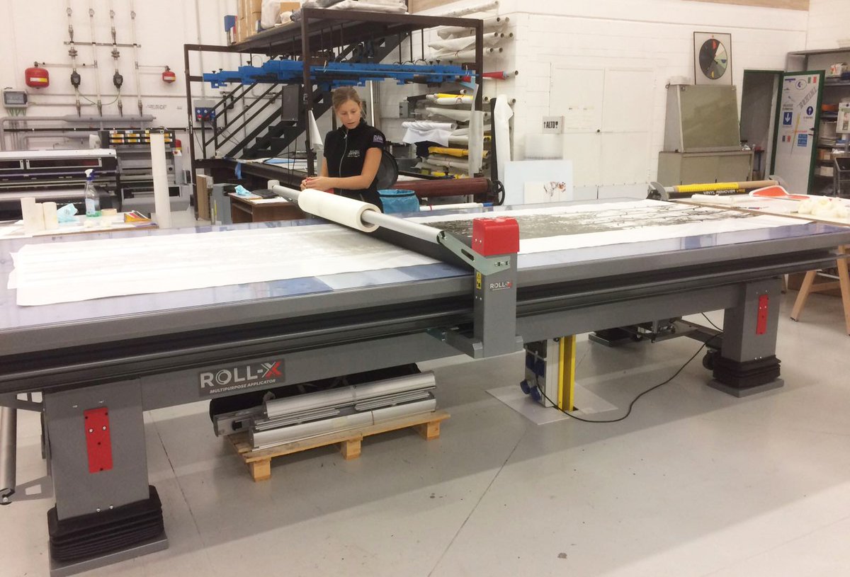 FlexaSrl's tweet photo. First installation in Italy of the new flatbed applicator #RollX Professional @BMM Srl company in Italy. #happycustomers #flatbedapplicator https://t.co/LeZdhG1GOQ
