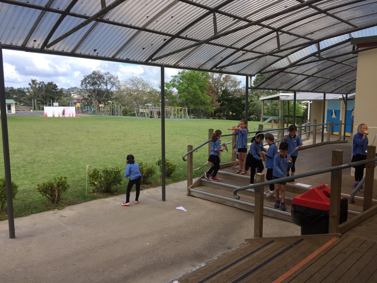 mrs__dupuis's tweet photo. Never thought students would be told to throw paper airplanes in class but at Torbay Primary our learning soars  🛩 #CrossCurriculumEd #punny https://t.co/3oKrXGlDCb