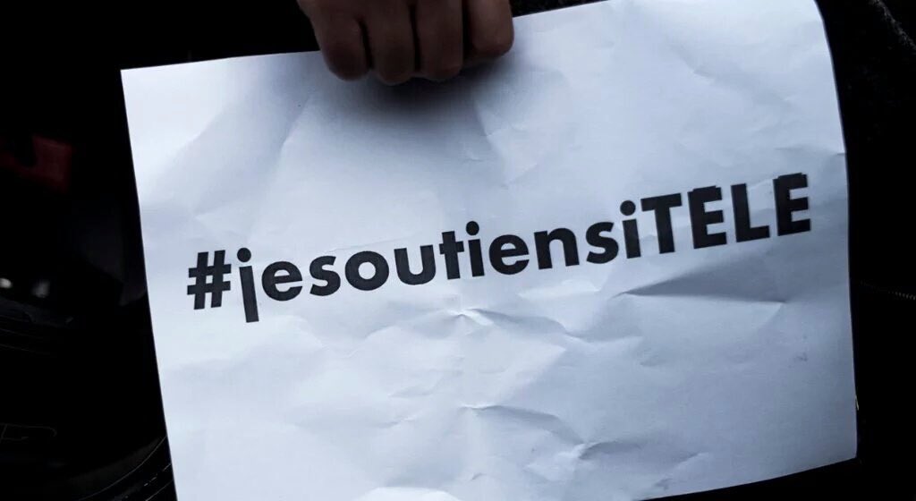 greve_i's tweet photo. 🔴11e jour 
La grève est reconduite jusqu'à demain 11h30. https://t.co/TRFkIeu5s8