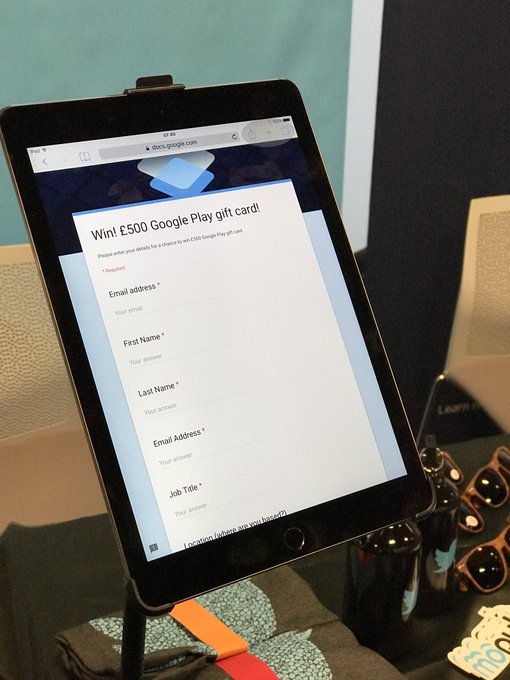 Welcome to #droidconUK! Need some juice for your phone? We got your back on the Twitter booth! https://t<a href="/tag/droidconuk"class="tags">#droidconUK</a>