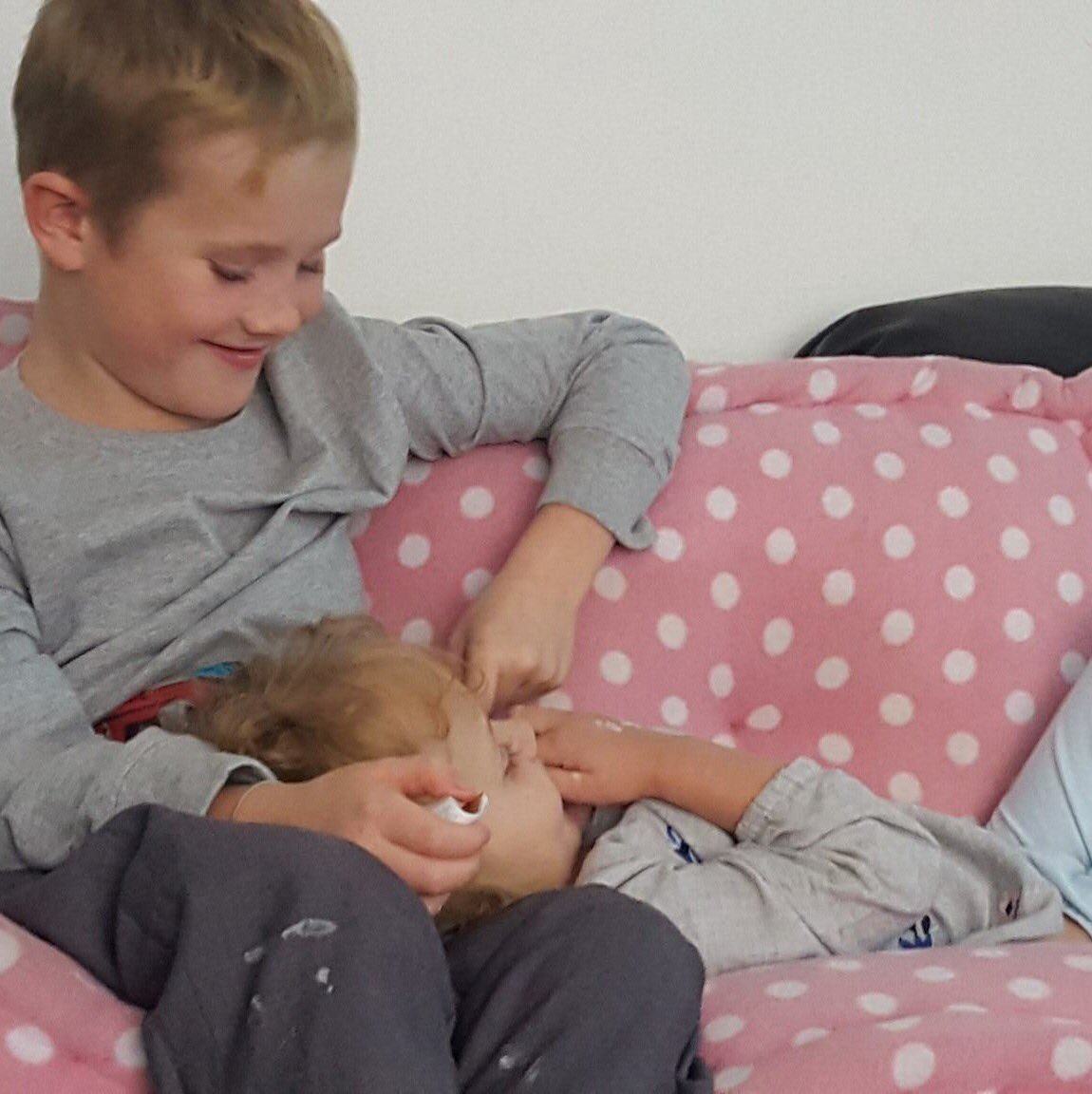 rubylaurayoung's tweet photo. It's a very big and important day for us today!! Please keep everything crossed we get the trial we want for our Ruby 💞 #rubylaura https://t.co/EUSOtwvhZi
