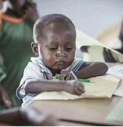letuplaya's tweet photo. My crush tweet #RequirementsToDateMe while I'm taking notes like this https://t.co/ZcxaKYs0E3