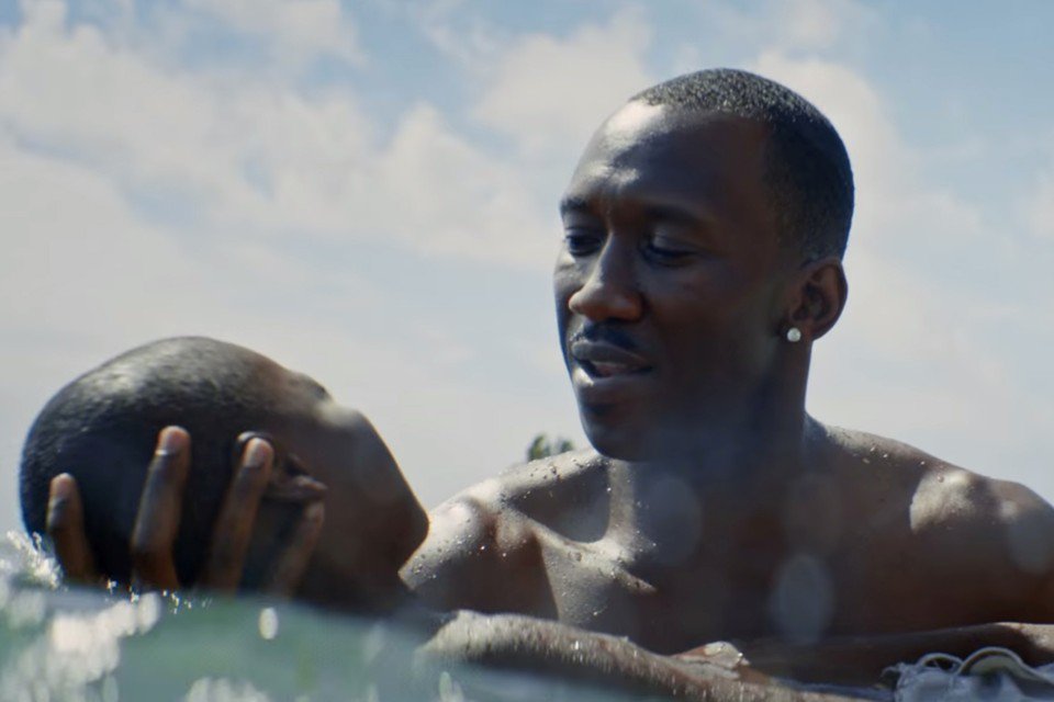 The gorgeous 'Moonlight' is one of the standout films of the year theatln.tc/2fh2sSO