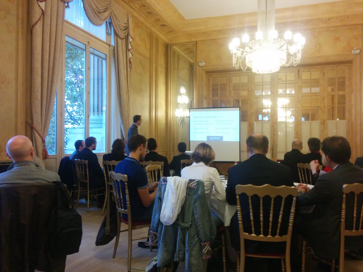 Yousignfr's tweet photo. Ce matin @antoinelouiset notre #CTO est chez @ARONDOR_COM pour la présentation d'#Arender 3.0, outil pour améliorer la gestion des docs ! https://t.co/LFVneLPU6t