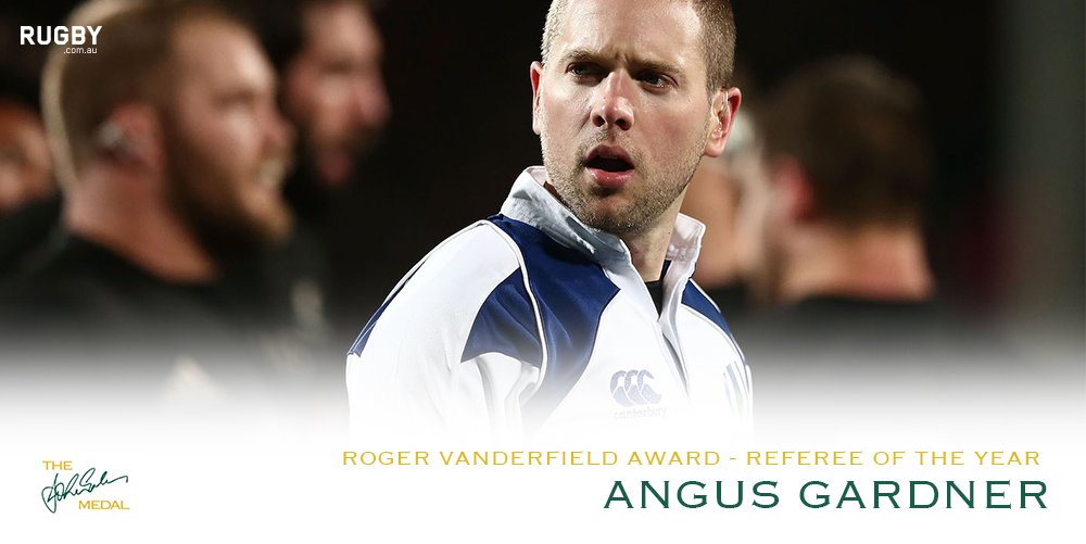 Referee of the year: Angus Gardner. #JEM2016 LIVE: rugby.com.au/news/2016/10/2…