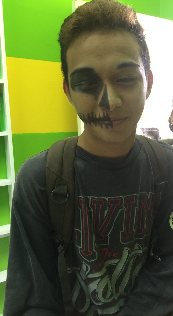 StucoMantas's tweet photo. Thanks guys!! #spiritweek #spookyfaces https://t.co/uGDdNWBncg