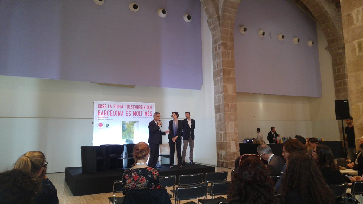 Green_Vintage_'s tweet photo. Empieza el #WorkShop2016!!! #obrelaportaBCN gracias a @diba @bcnmoltmes https://t.co/q1QLcnxs2J
