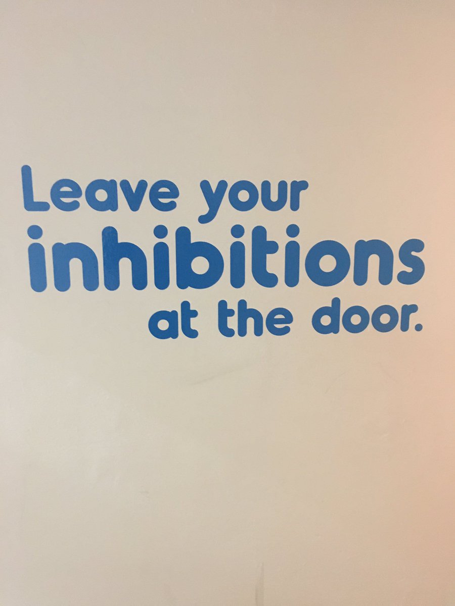 VikkiRossWrites's tweet image. Just walked into #SCA2 #onestowatch