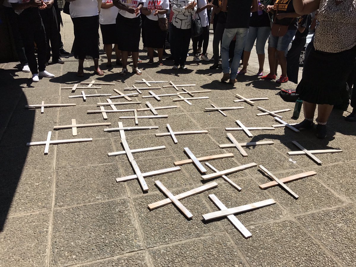 ewnreporter's tweet image. #Esidimeni 37 white crosses, representing all those who died. MR