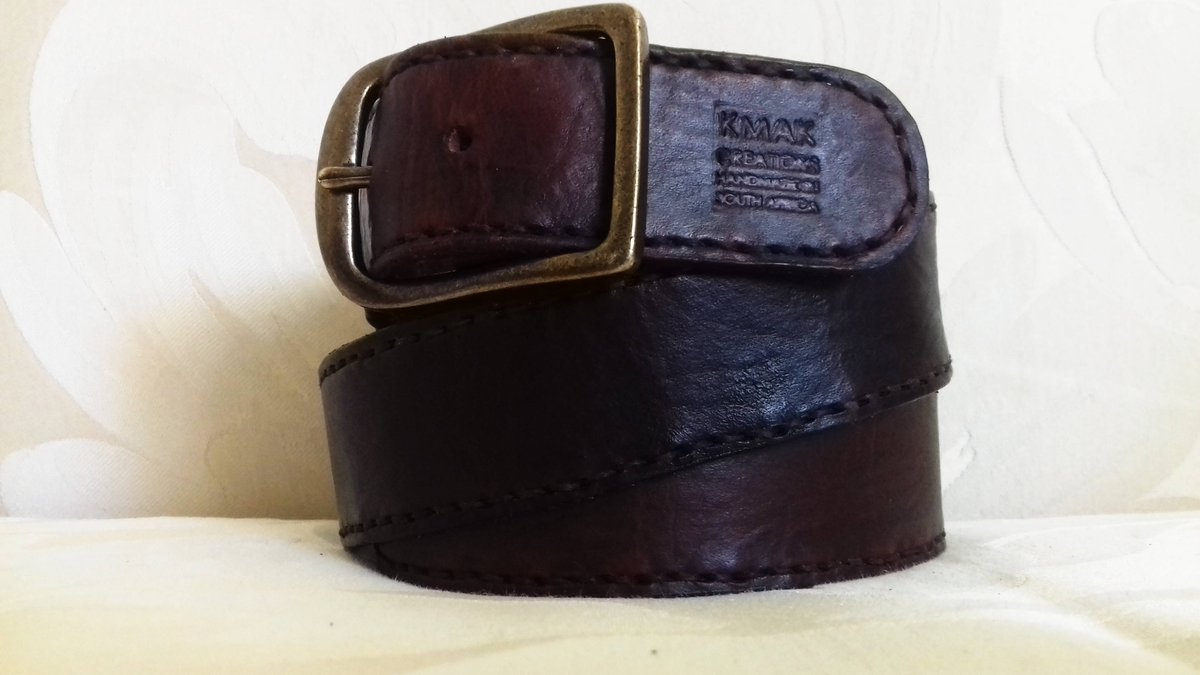 KMAKCreations's tweet photo. Antique brass buckle, 40mm width #handstitched #leather belt made-to-order for your pleasure 
https://t.co/nSRX7mFeuv https://t.co/vLOc1tm2vz
