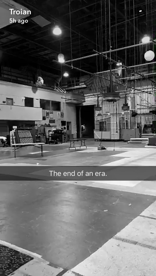 forever_hale's tweet image. This is the saddest thing ever. My heart is breaking. #pllfamily