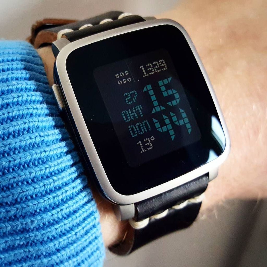 pebblestyle's tweet photo. "watchttmm" #Watchface by @ttmmaftertime with a black @primria_design #watchband on #Pebbl… https://t.co/2w66CVAfxm https://t.co/HyGszas3x2