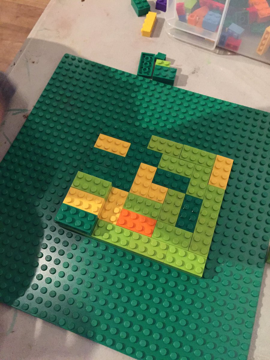 bains_1's tweet photo. #herbertbrickbuilder @The_Herbert here's my creation Arjun, age 5, 5mins https://t.co/9gUjHPIV4R