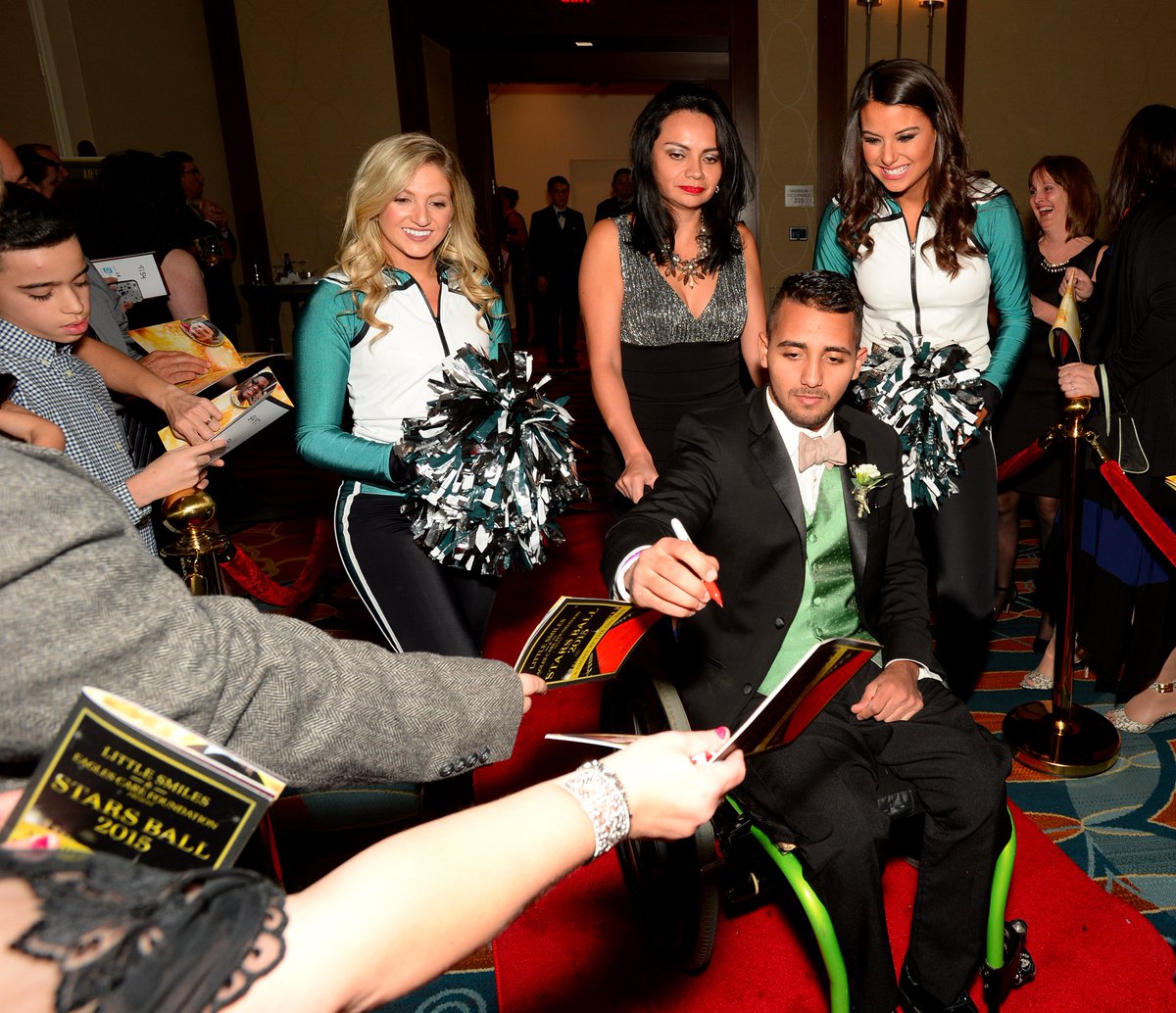 LittleSmilesPA's tweet photo. #StarsBall16 tickets available now! Come &amp; celebrate #10YearsofSmiles on 11/19!! Get your tickets today! https://t.co/dN591SFYDj https://t.co/RUWC6g9Eqp