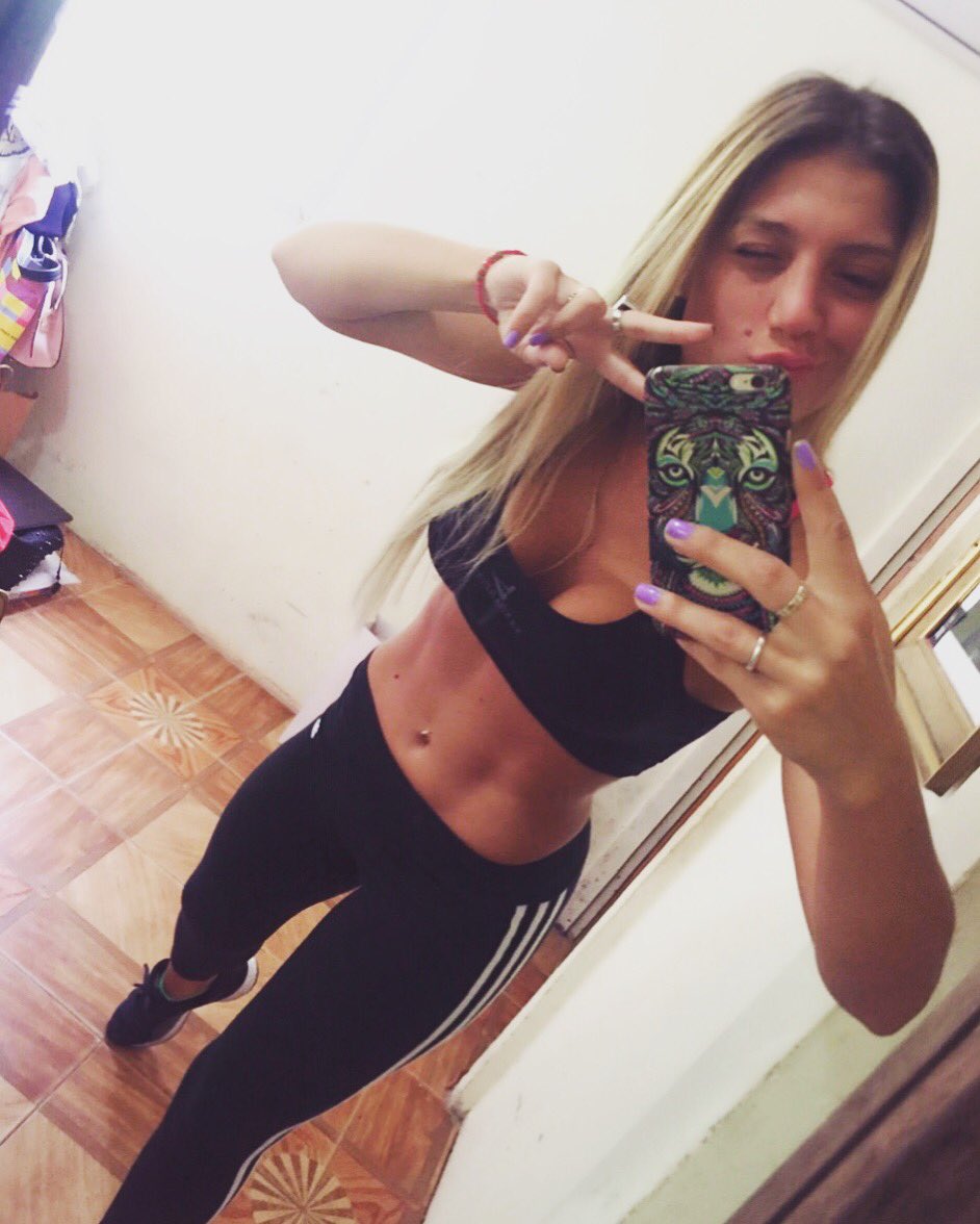 SophiaCeraso's tweet image. 😚✌🏼️🔛🆙 #energy #on #yeahhhhhh