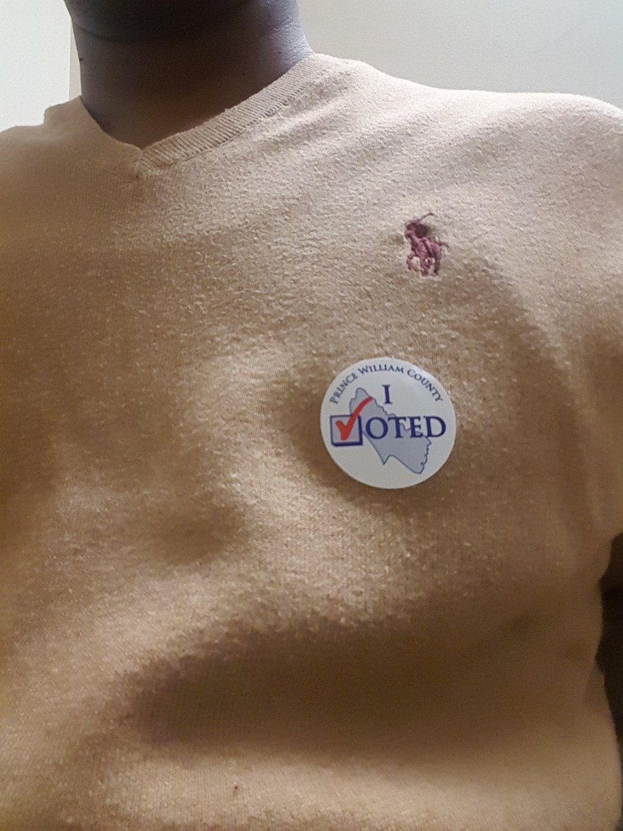 DMVMediaMogul's tweet photo. Historic moment for me. If you know me then you know why! #IVotedForHer https://t.co/dyvwU21bQn