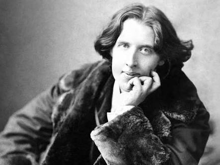 İnsanı en çok yıpratan şey iyi niyetidir.

Oscar Wilde