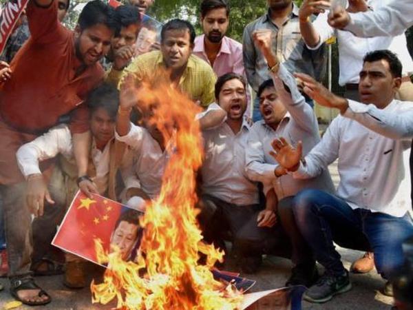 the_hindu's tweet photo. China warns boycott of its goods will hit India-bound investments https://t.co/4UDGkrqAFH https://t.co/mYTYyqzzNA