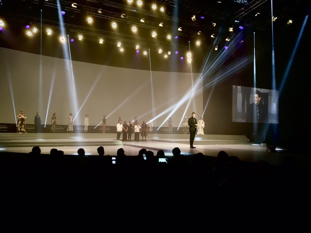 EsteticaMexico's tweet photo. Gran cierre de #LPBF2016 ¡Nos vemos el próximo año en Sevilla! #EsteticaMexico #EsteticaNews #esteticanetwork https://t.co/oVFTR8saSE