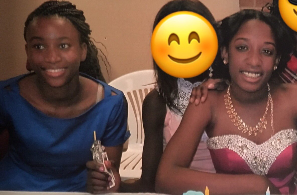 Forevergoldenn_'s tweet photo. est. 97' 😘❤️ @Graceika_ https://t.co/P9r7ZWgAjg
