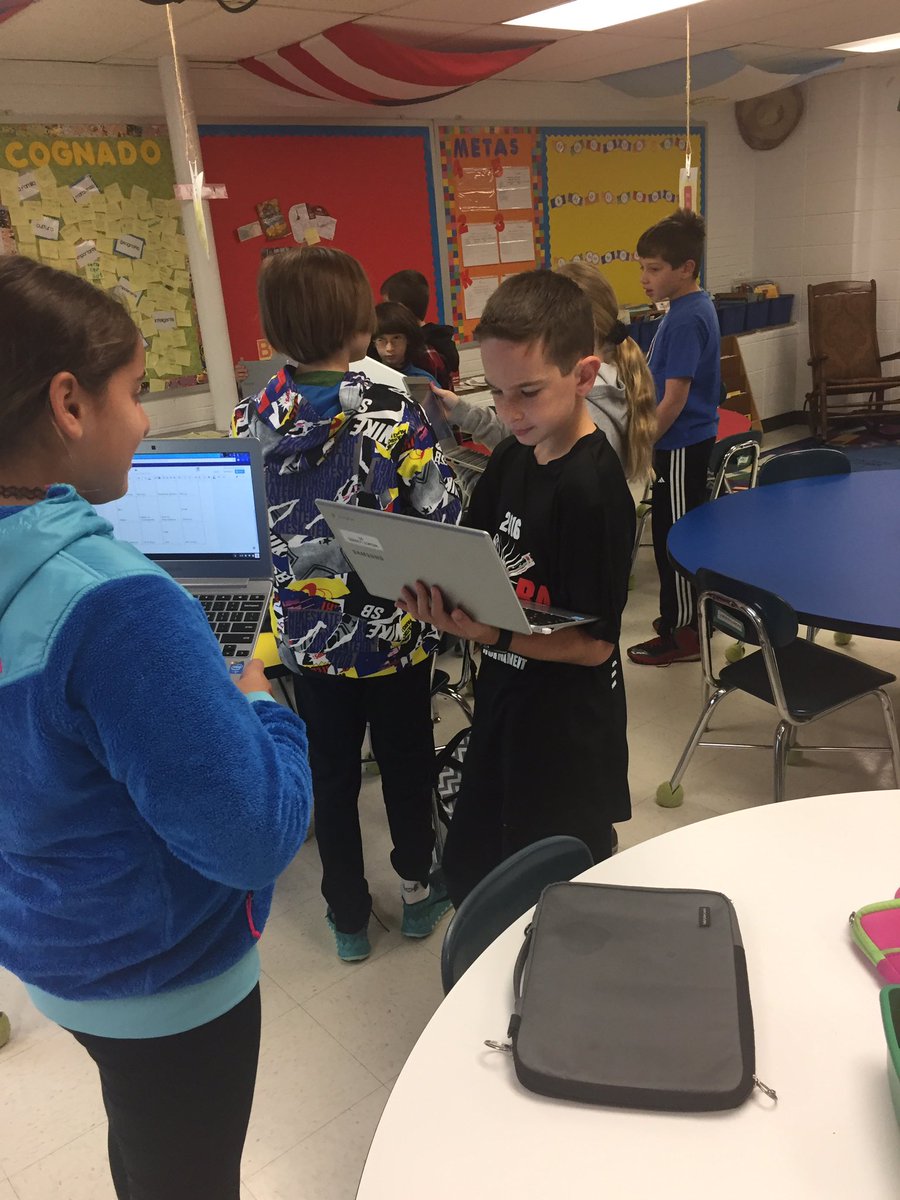 5th Graders interviewing each other completely in Spanish! #engage109 <a href="/ElemSpanish109/">Deerfield109 Spanish</a> #wilmot109