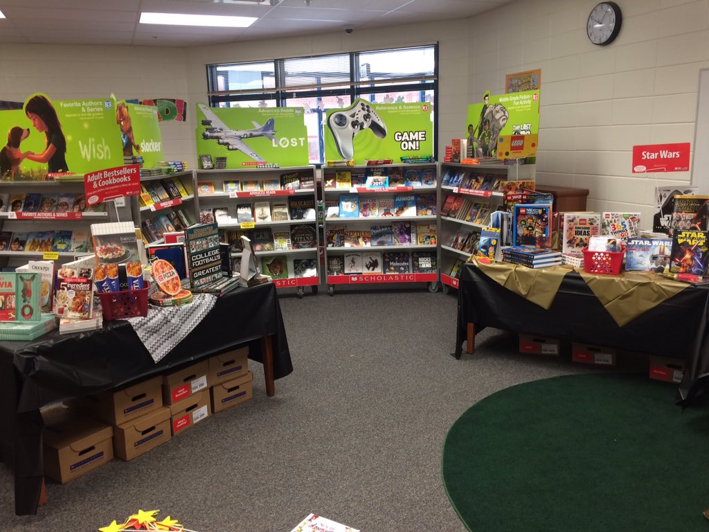 FolgerMacCAKrew's tweet photo. Arrrrgh you as excited for this year's Book Fair as we are?!?  Stop by and make your purchases starting on Tuesday! https://t.co/xp1GqxoQ8q