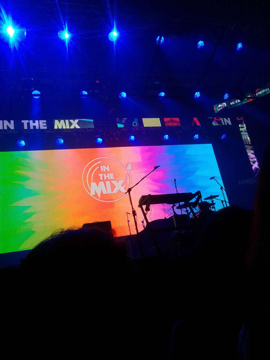karengalgao's tweet photo. Best feeling? concert for the 1st time, moshpit ticket and free πππ thankyousomuch again! You made my 2016 so far π #MMILive2016 #InTheMix https://t.co/R8XGscAnV3