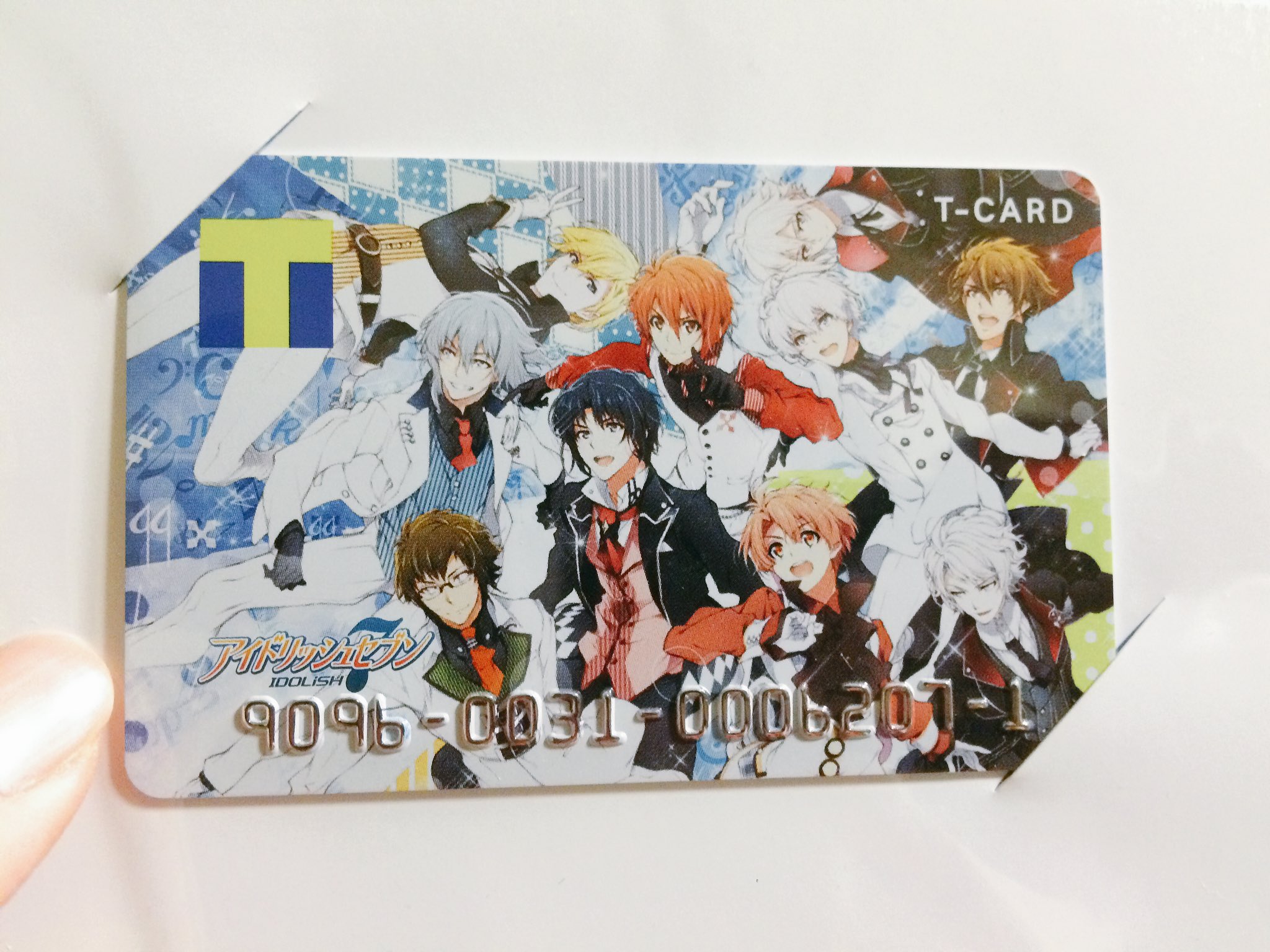 アネモネ 님의 트위터 アイナナのtカードずっと迷ってたんだけど 買っ 買っちゃった ﾉdﾉ T Co Ov5y9t3ite 트위터